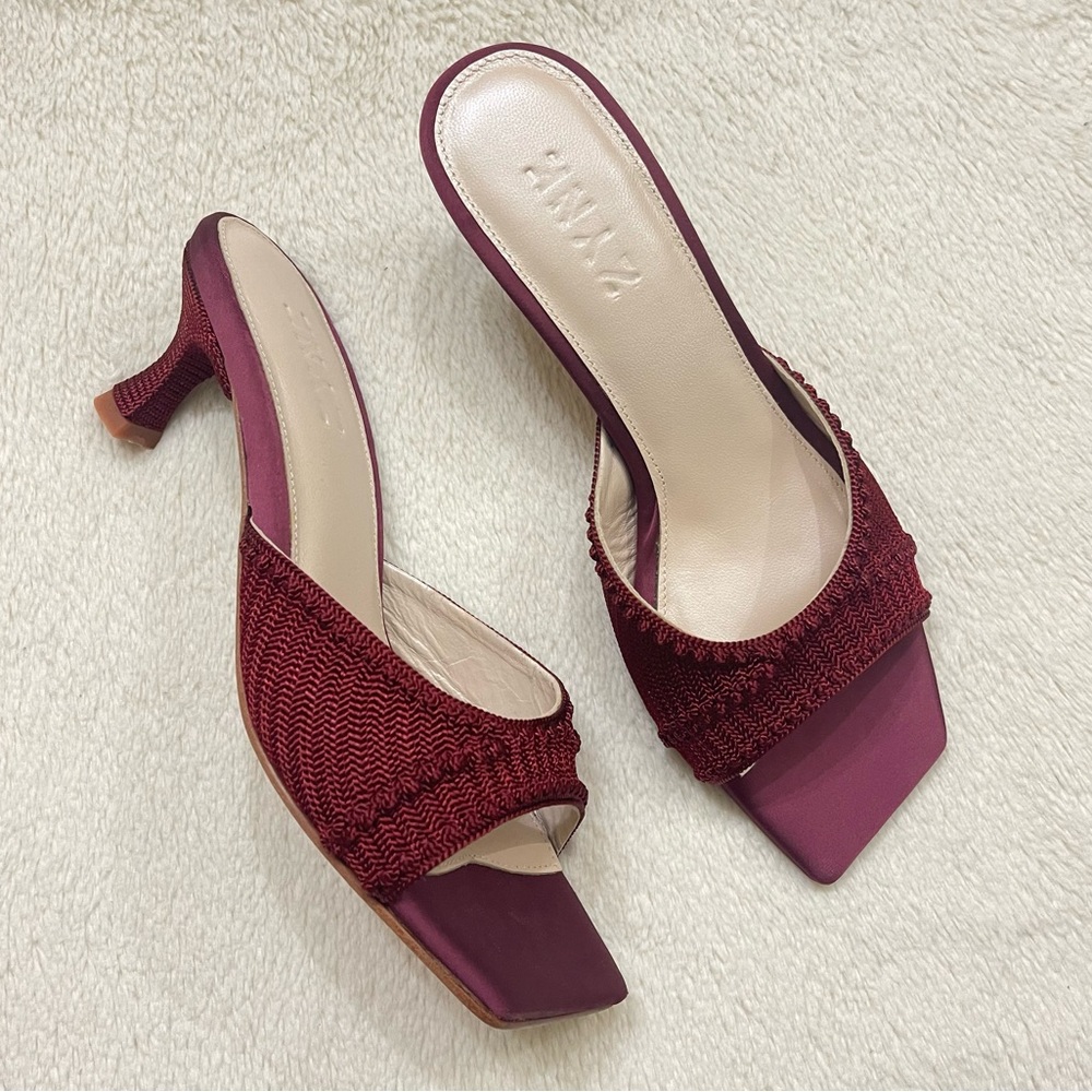 ZYNE Topaz heels